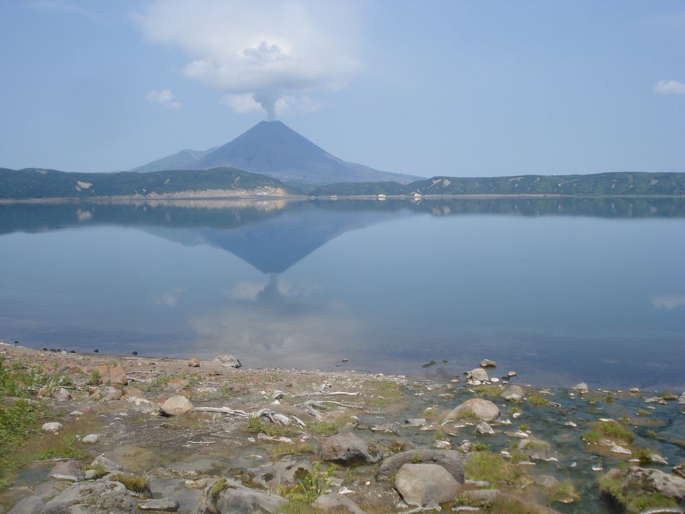 Карымское озеро и Карымский вулкан