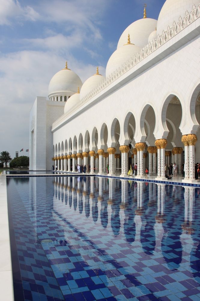 Мечеть у воды.