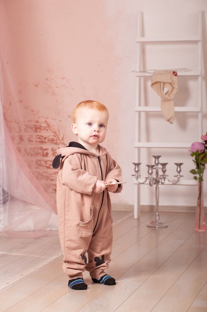 Photograph by Ruslan Dubinovskii