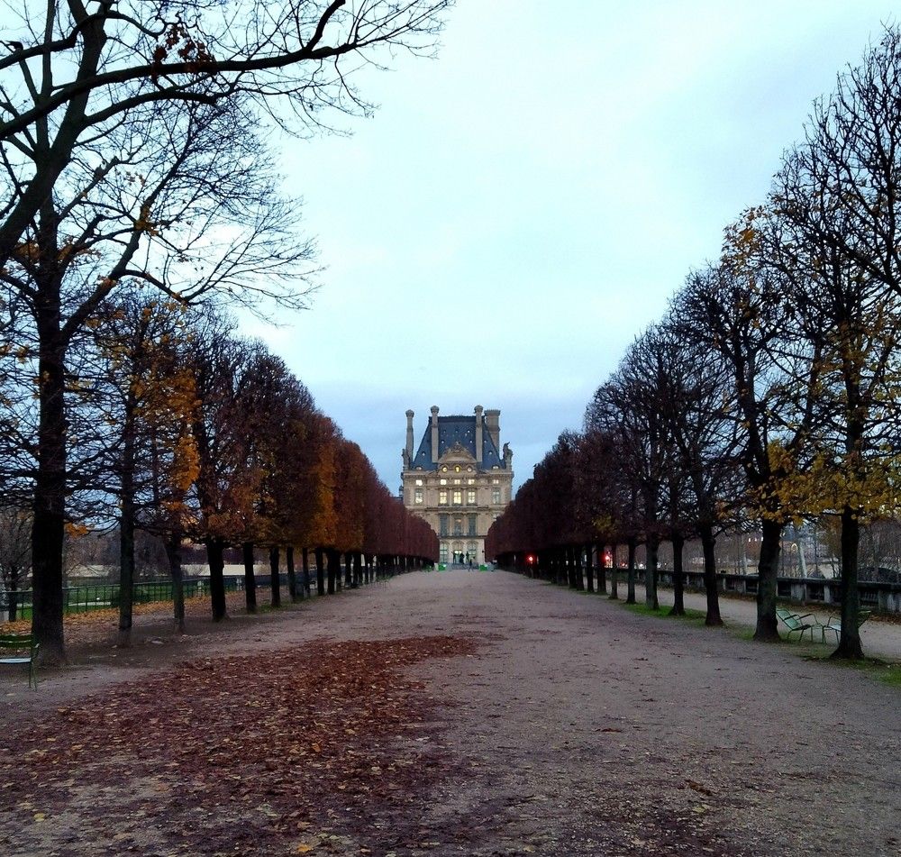 Le Louvre au crépuscule
