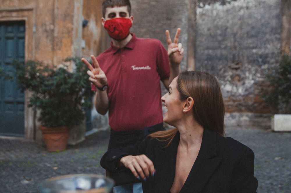 Eat, drink, laugh in Rome