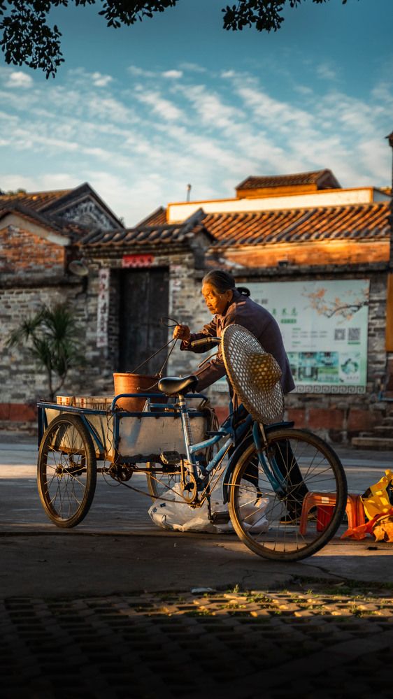 Photograph by Aun Pein Cheah