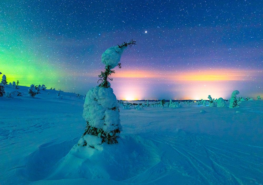 Ночная Лапландия.