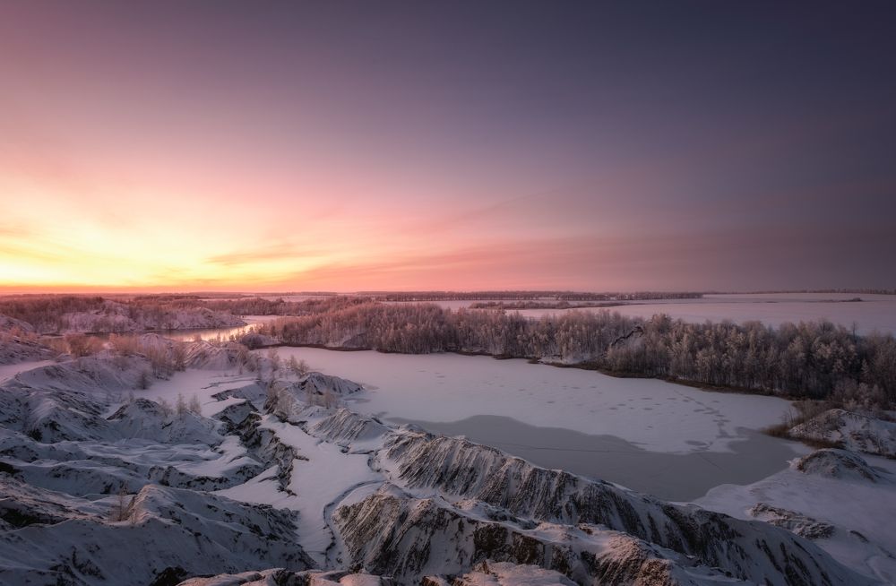 Красочный зимний рассвет. Colorful winter dawn.