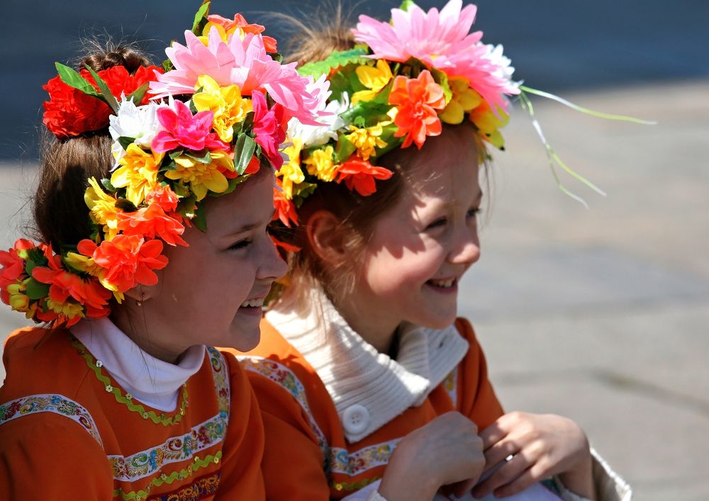 Веселые подружки