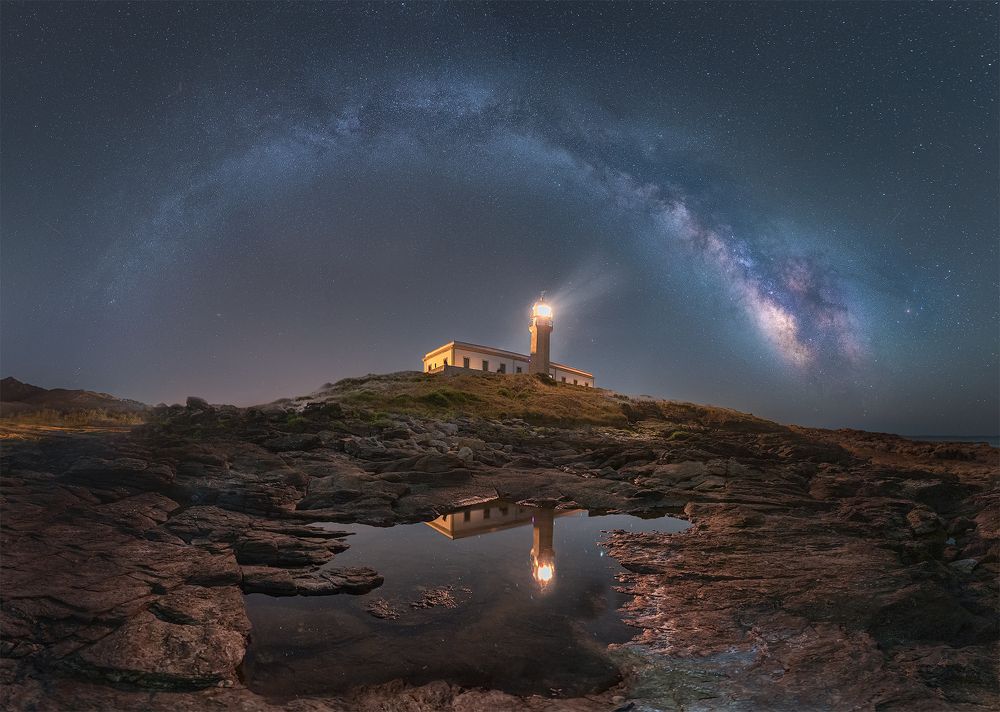 Photograph by Jose Liñeira