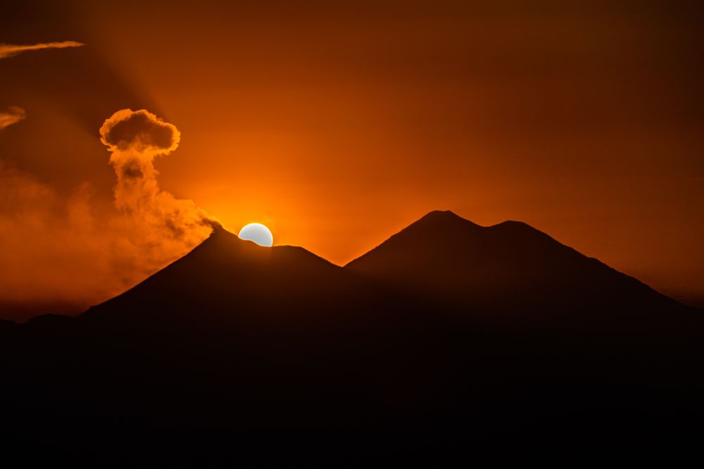 VOLCANO SUNSET
