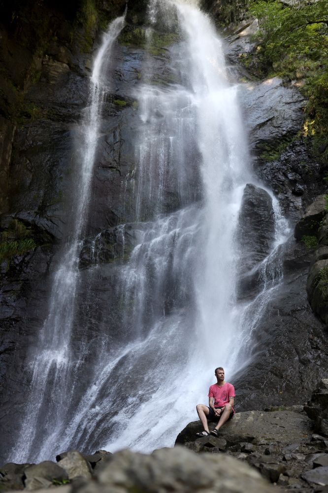 Водопад Махунцети