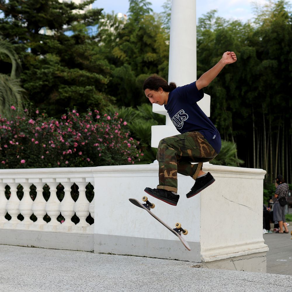 Скейтер в Батуми