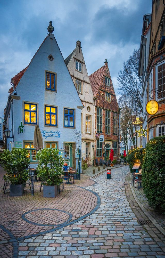 Photograph by Dmitry Shvarev