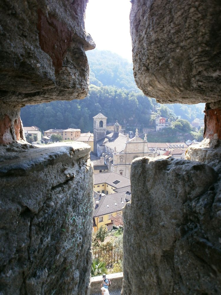 Беллинцона....Крепость Кастельгранде