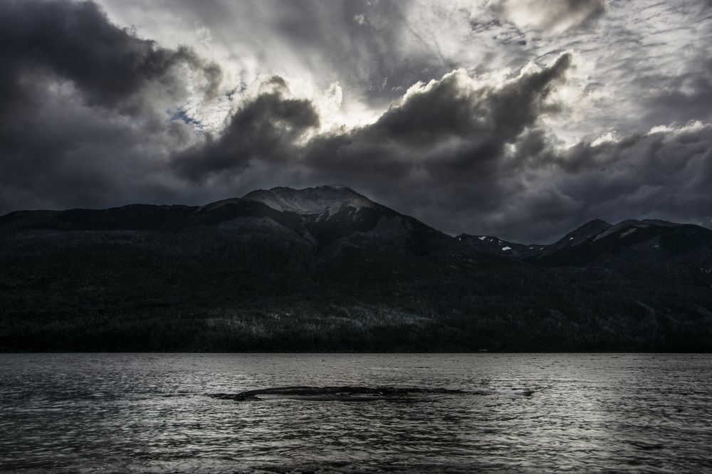 Atardecer sobre el Futalaufquen