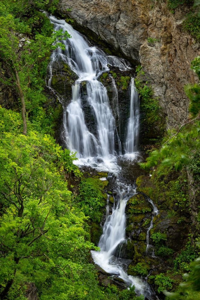 Сергеевский водопад . Остров Сахалин.