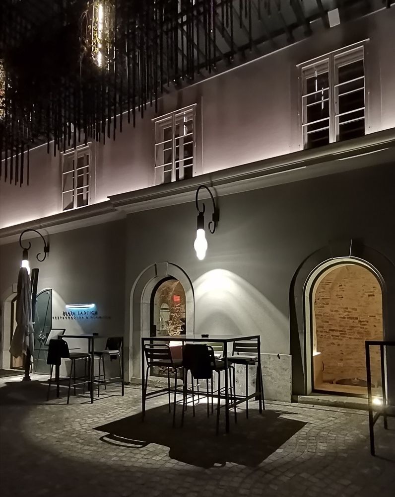 Photograph by Elena Pozdorovkina