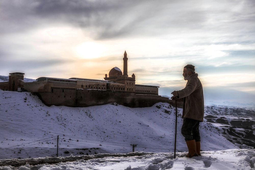 İshak Paşa in Winter