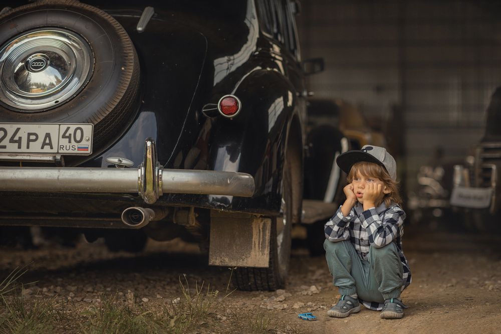 Photograph by LIDIYA HOLD