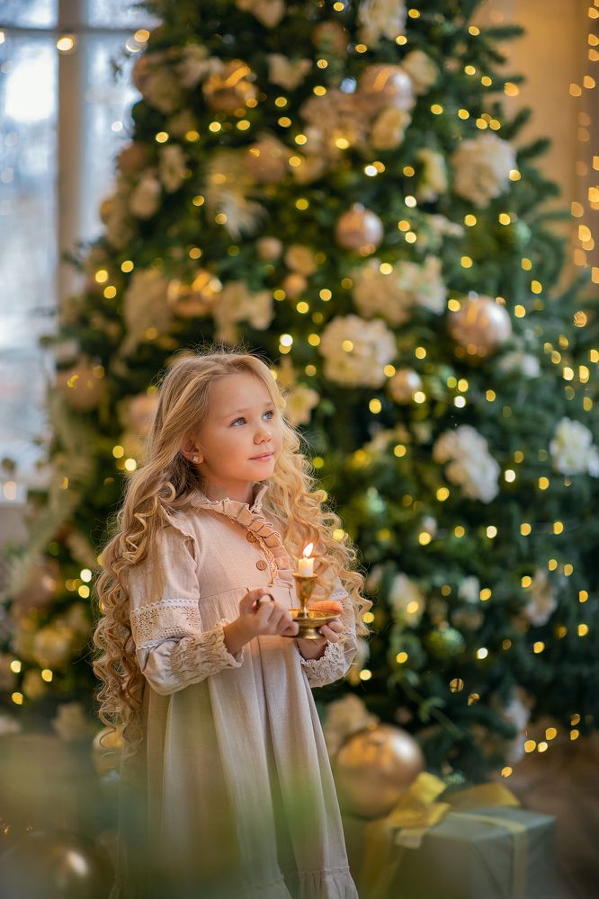 Photograph by LIDIYA HOLD