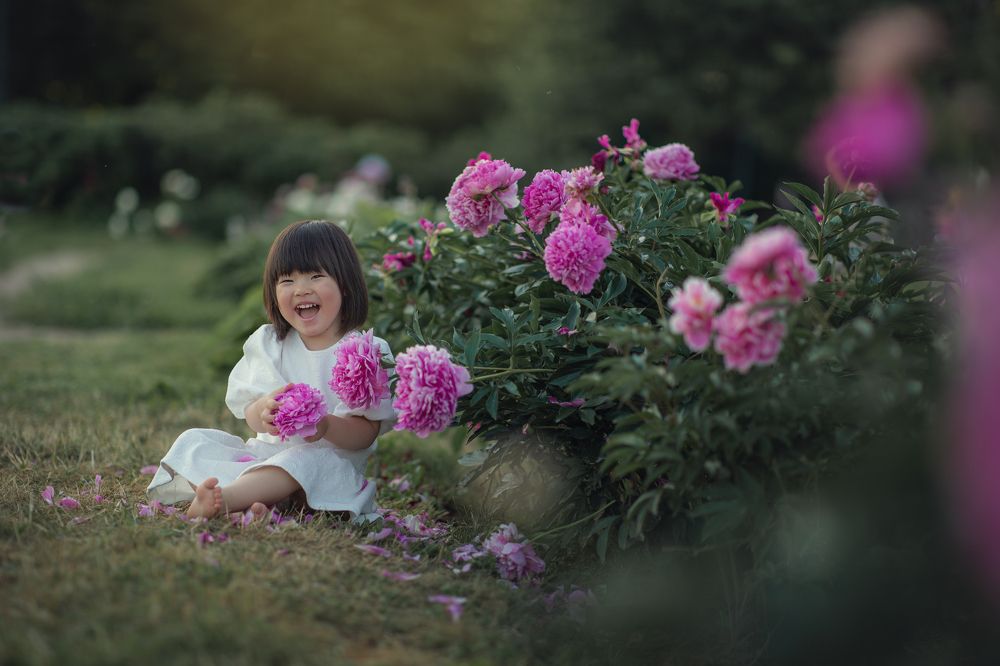 Photograph by LIDIYA HOLD