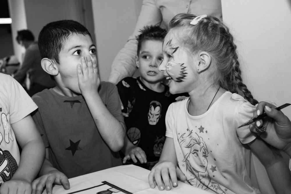 Гляжусь в тебя как в зеркало.../I look at you like in a mirror, to the point of dizziness