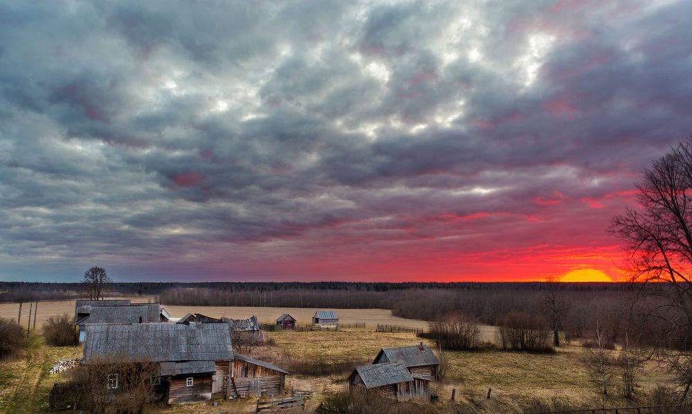Закат над селом