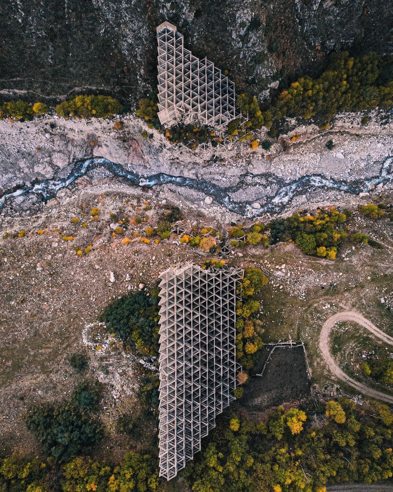 Разрушенная дамба