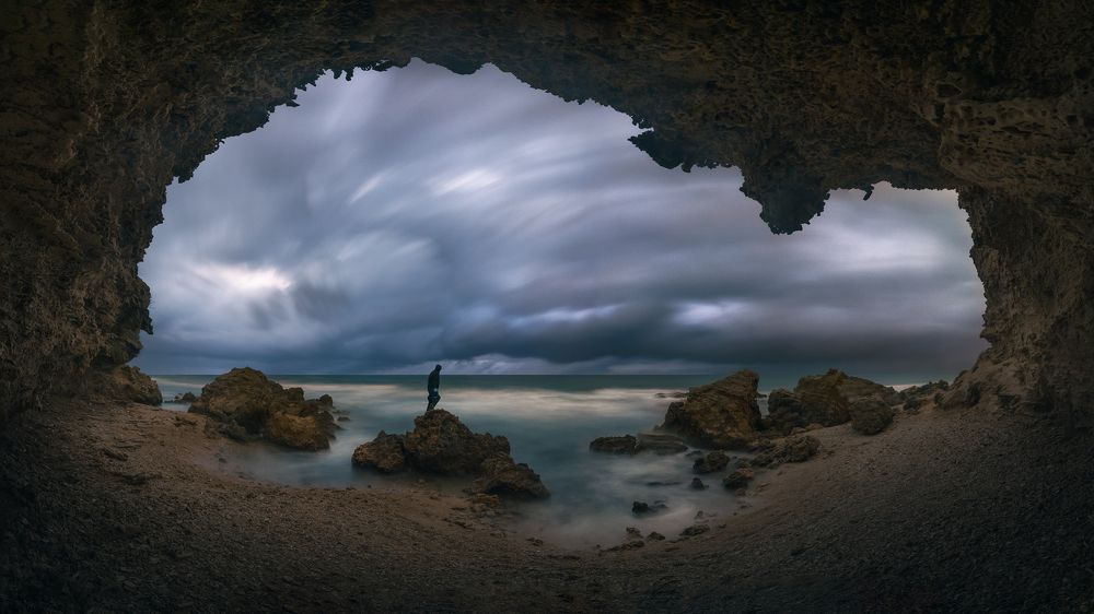 Photograph by Alex Savenok