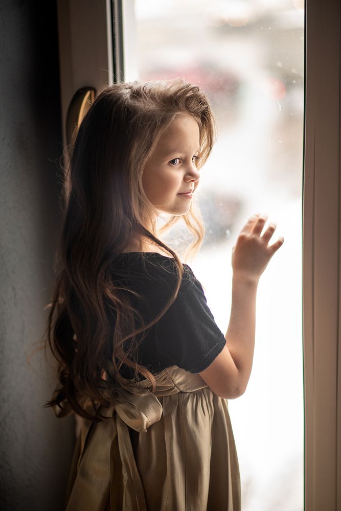 Зимой у окна