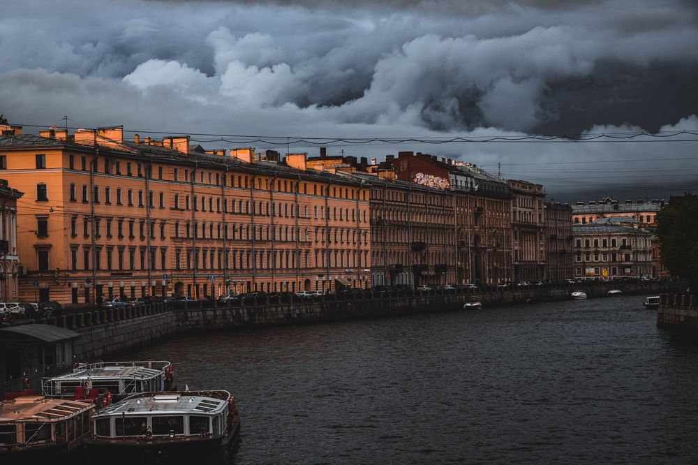 Фотография автора Андрей Николаенко