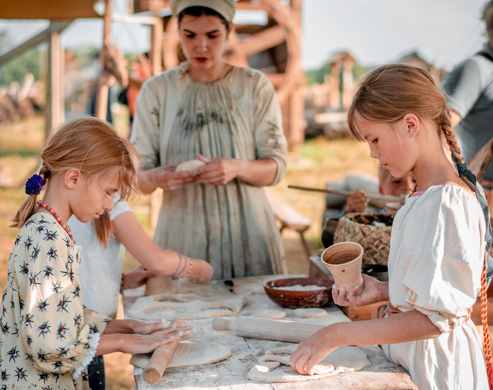 cooking at the historical festival