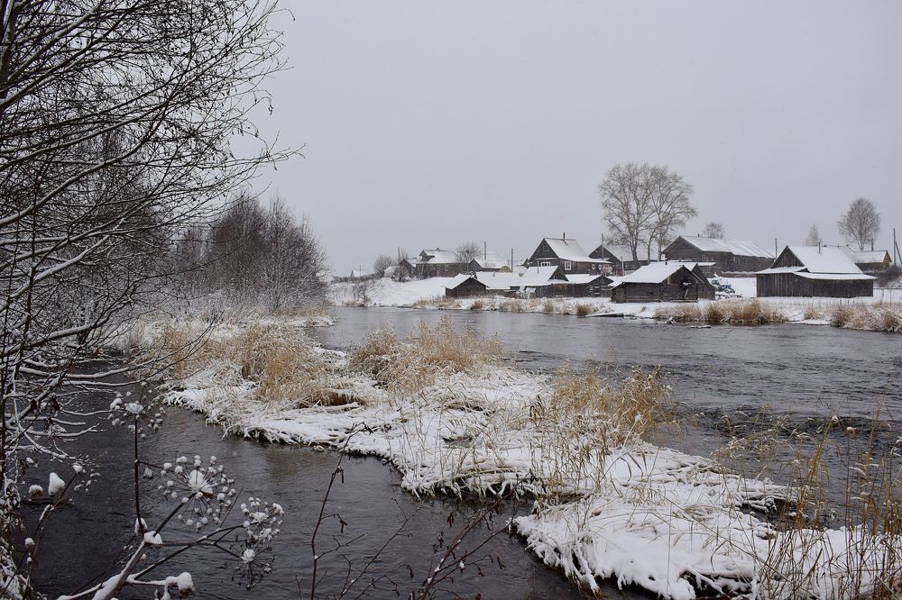 Деревенька у реки