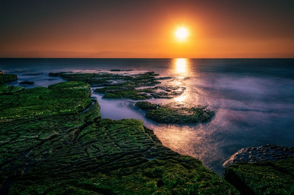 Moonrise. Caspian Sea