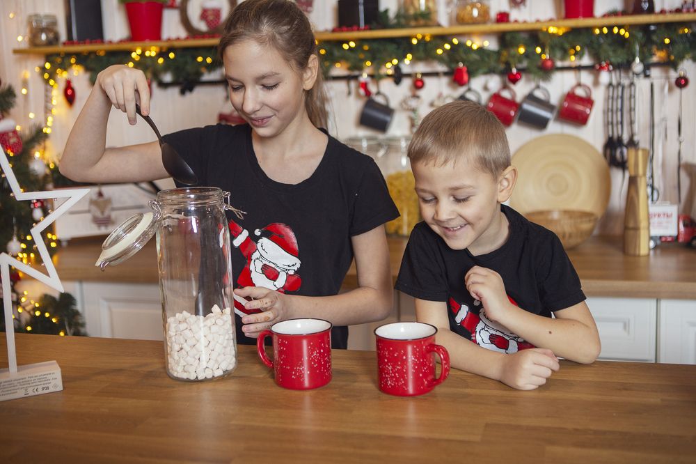 Брат и сестра