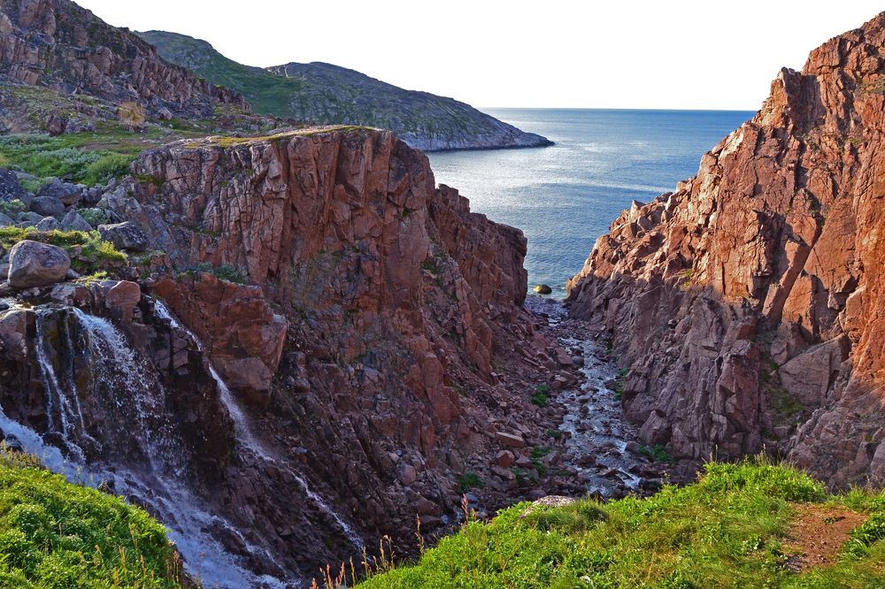 Водопад в Териберке.