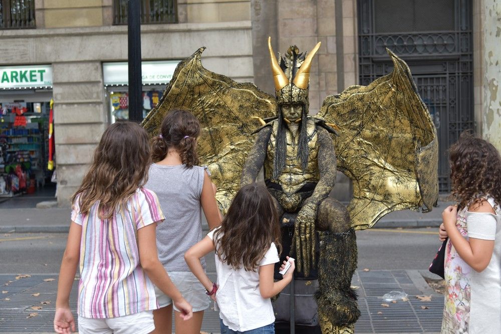 Street actor in Barcelona on La Rambla street