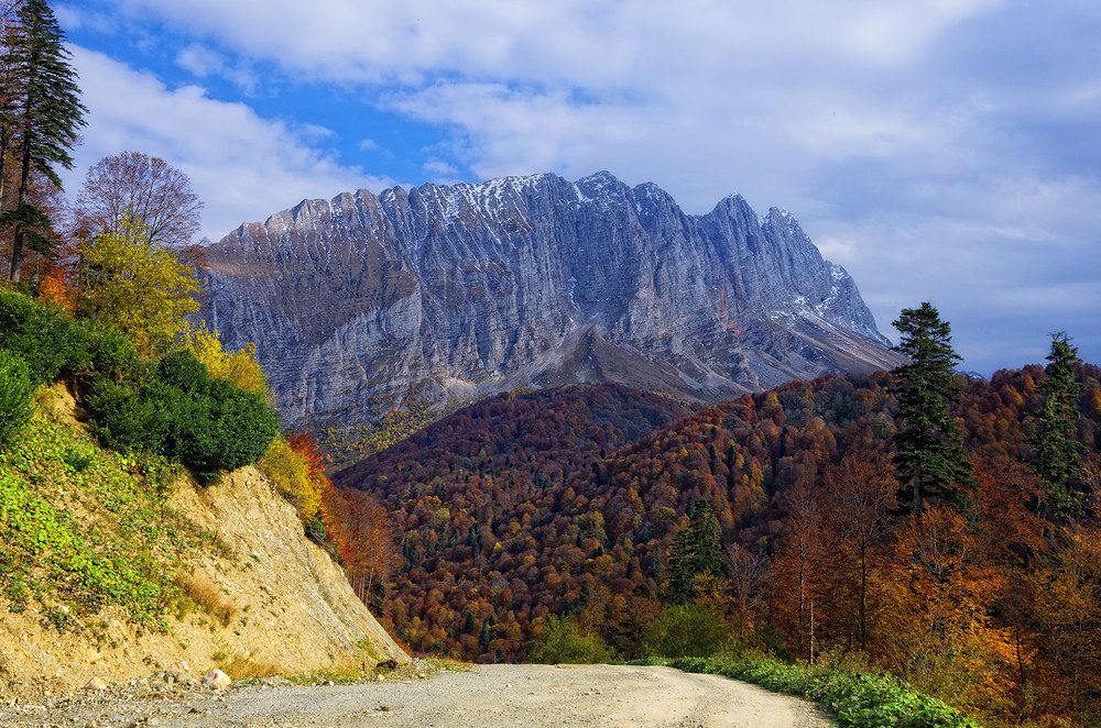 Дорога к Водопадистому
