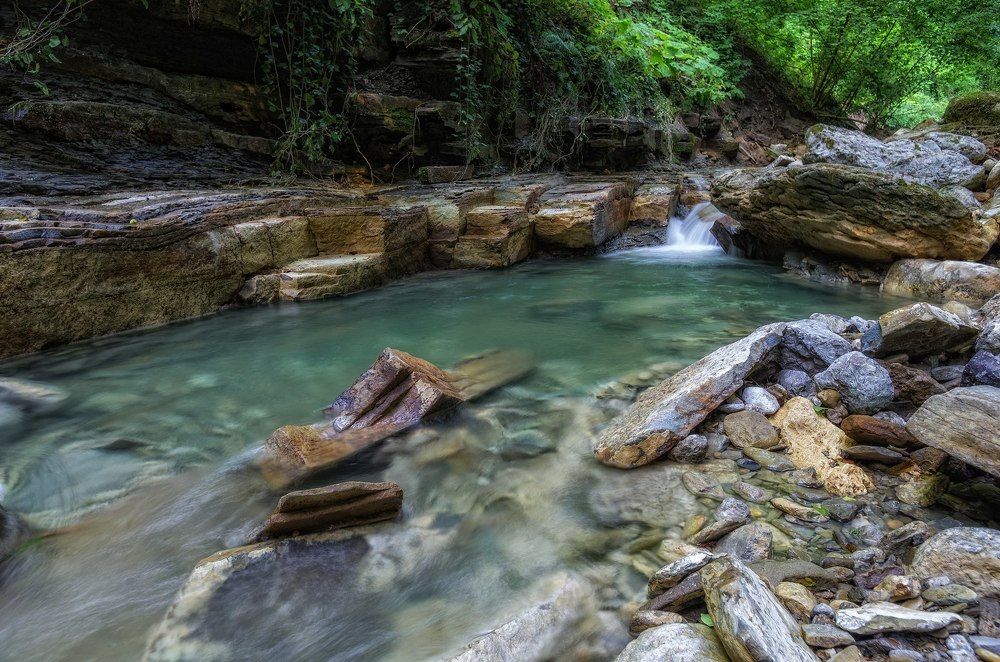 По Каверзинским водопадам
