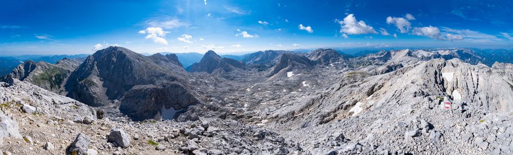 Photograph by Theo Crazzolara