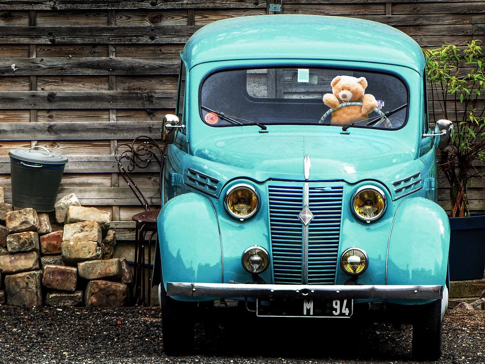 Photograph by DAN CIUPUREANU