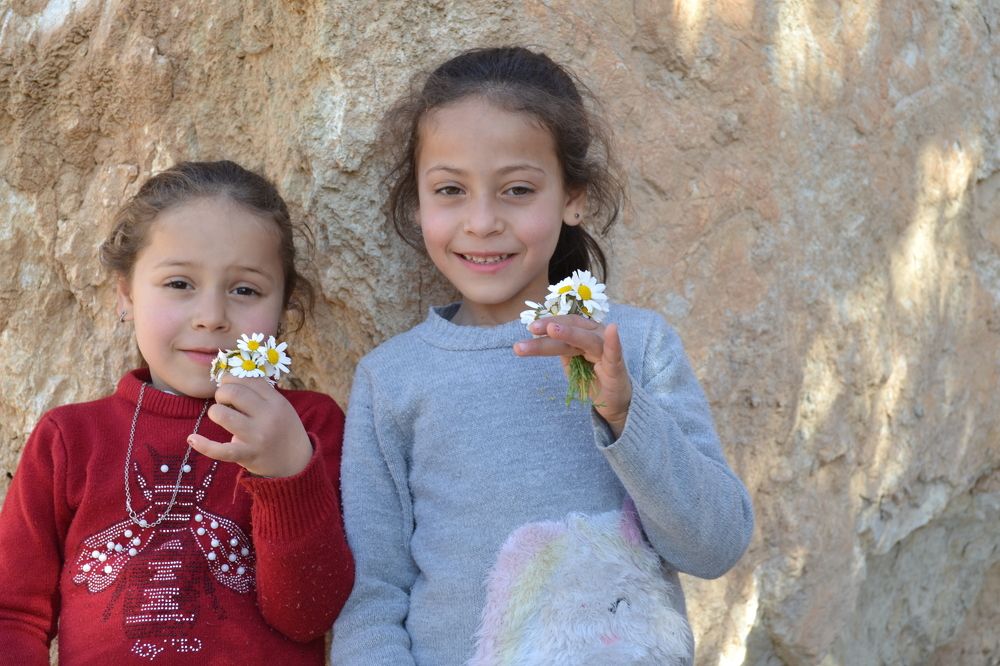 Photograph by DhaouMb