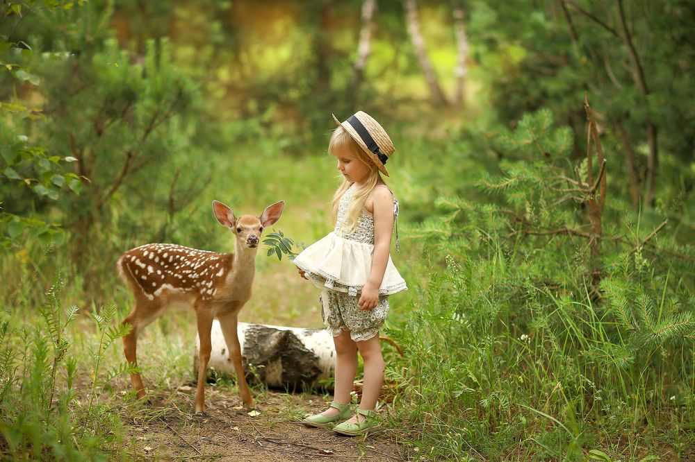 Милана и олененок