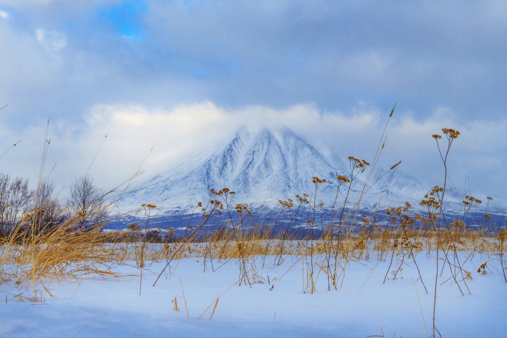 Корякский вулкан в январе