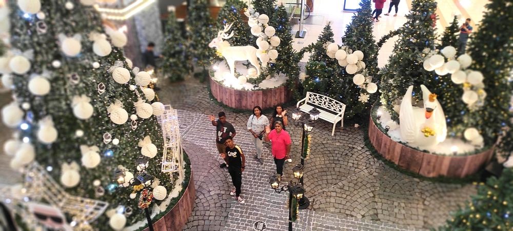 Winter Christmas in the mall