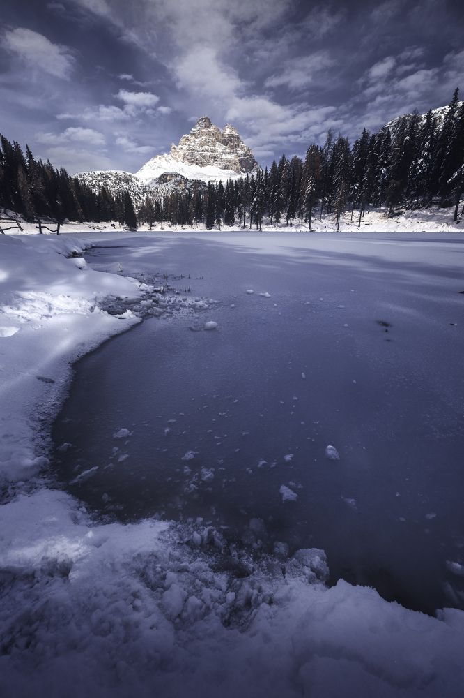 Photograph by Valerio Sbriglione