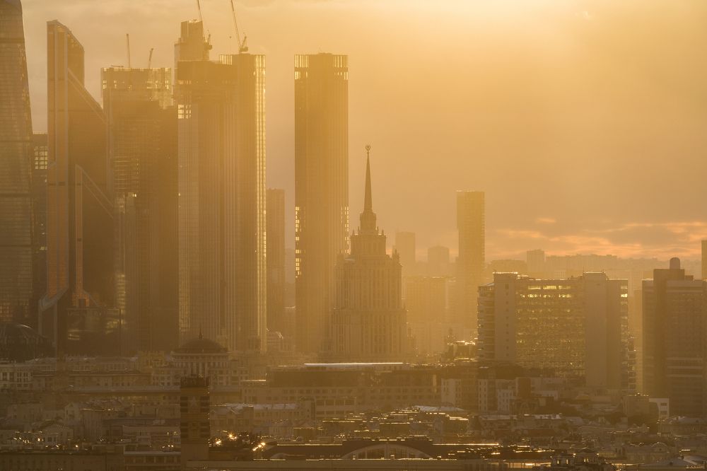 Закат после дождя в Москве