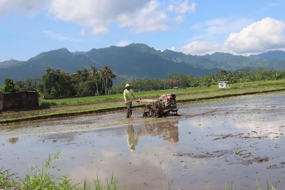 Photograph by Kuncoro PR