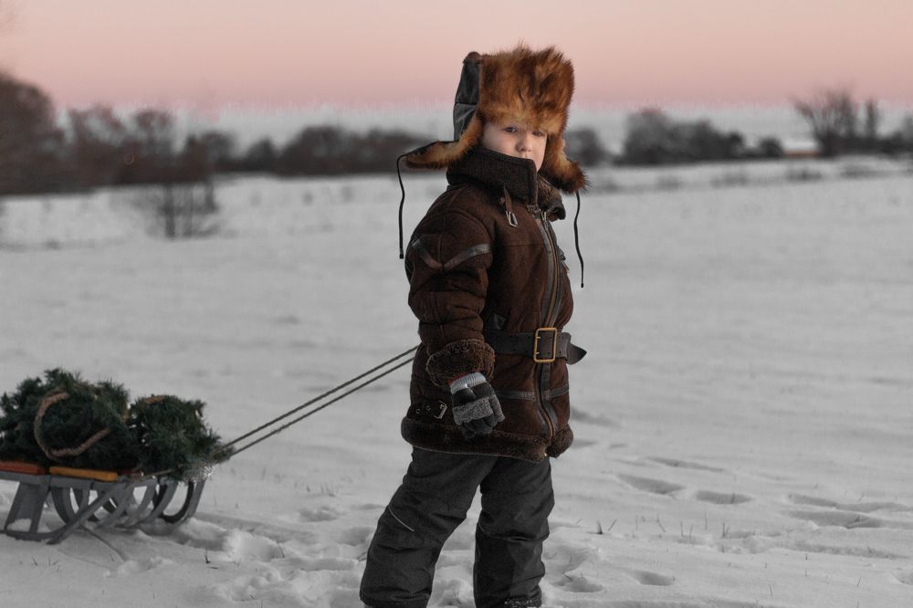 А сам с ноготок