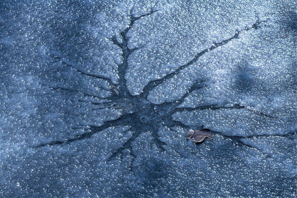 cracked ice