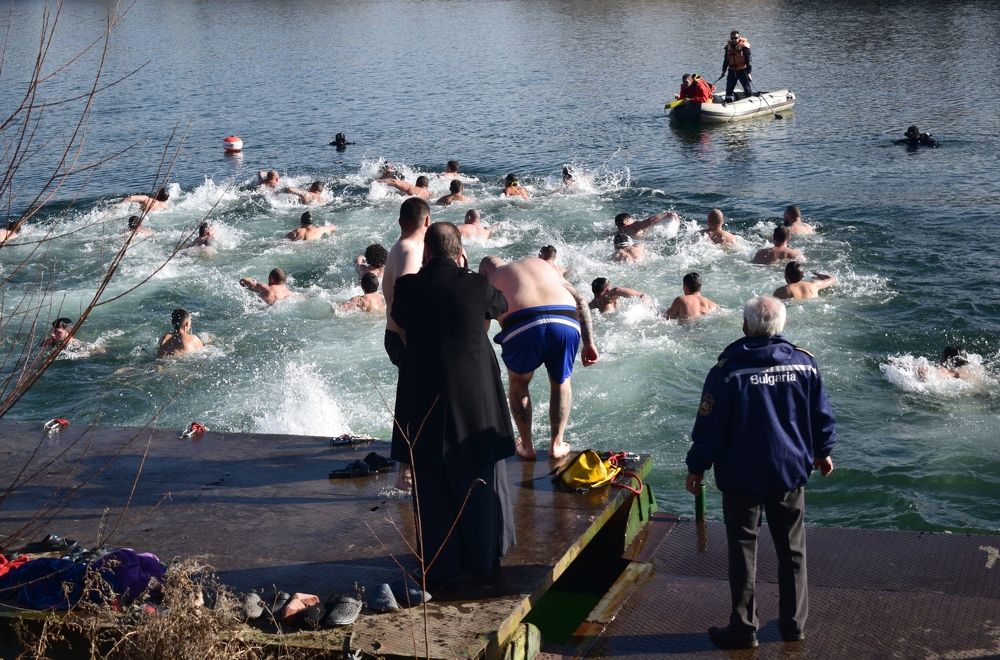 Спасяване на Богоявленския кръст