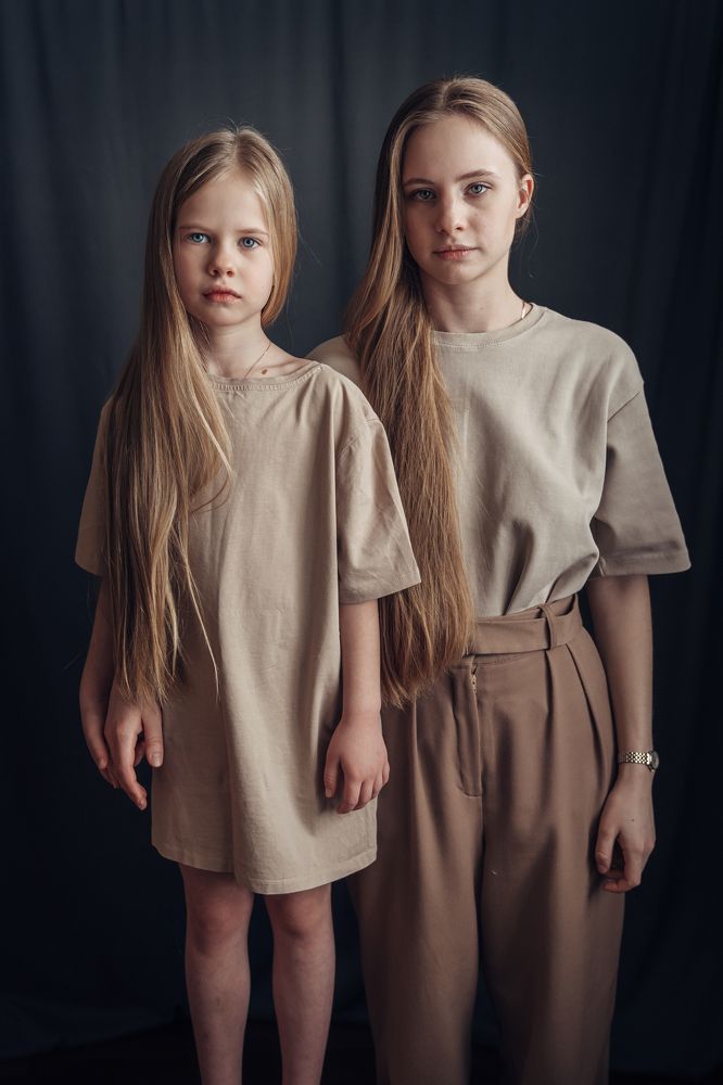 Родные сестры