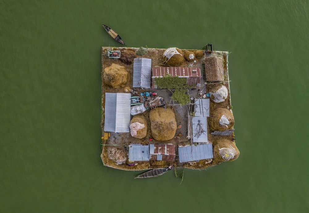 Floating Dream House